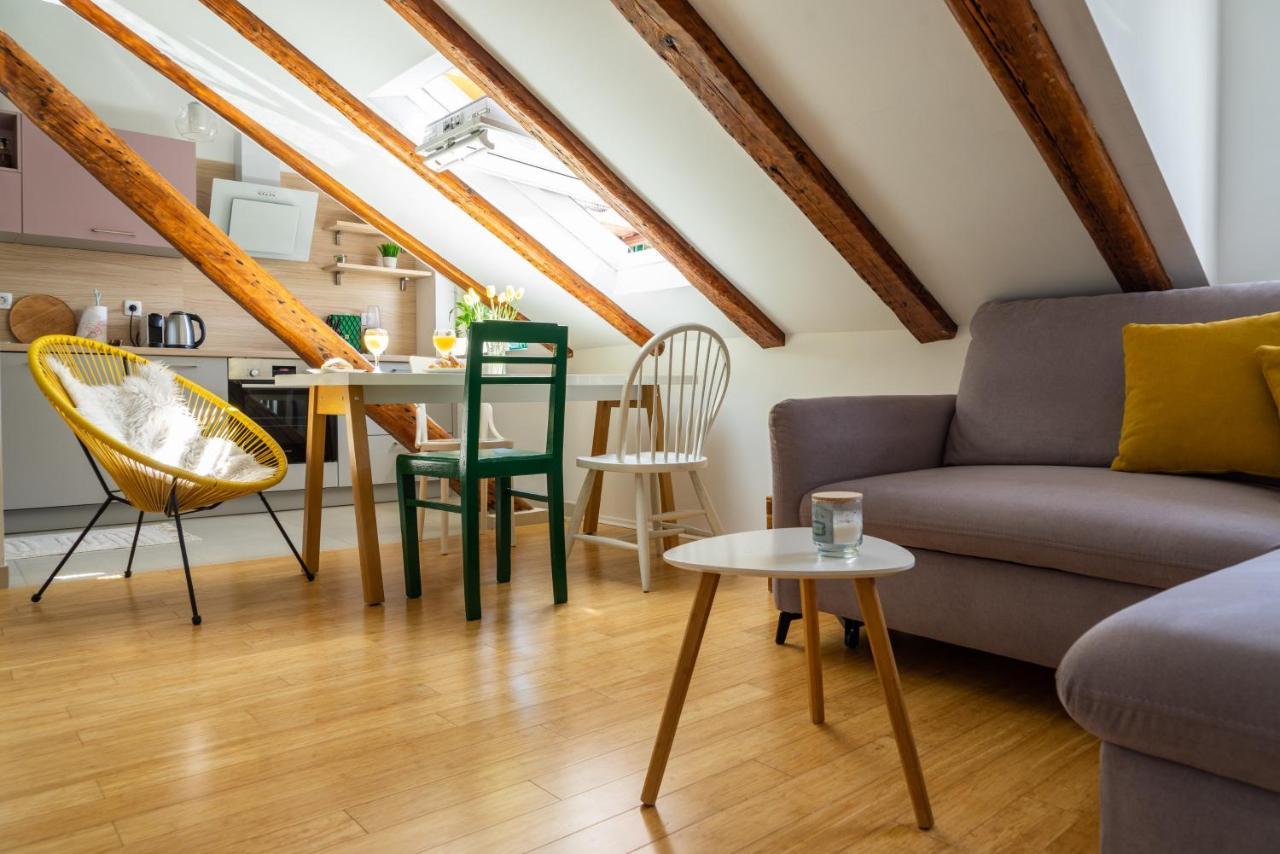 Cool Attic W Gallery In The Heart Of Apartment Split