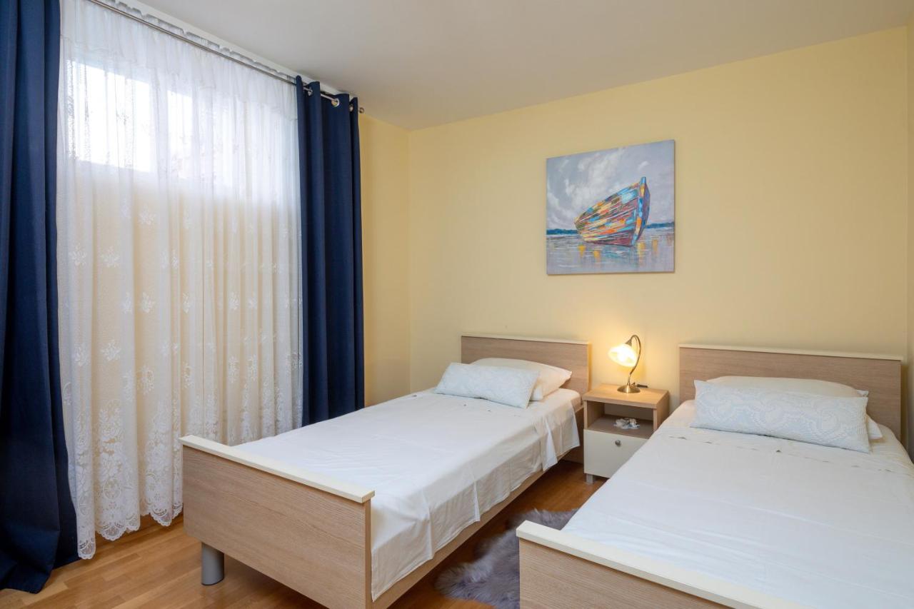 Apartment With Wifi - 7596 Split