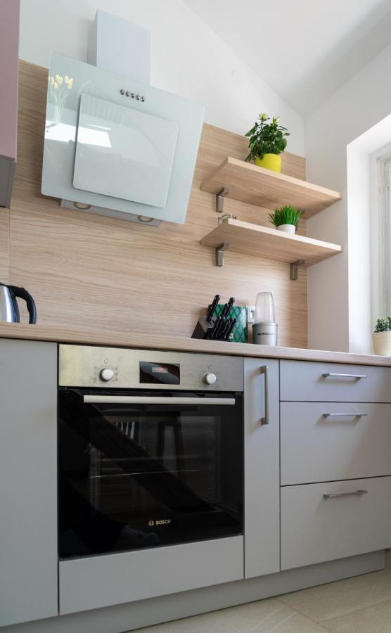 Cool Attic Marina Apartment
