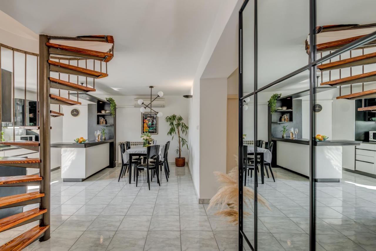 Opera Apartman *