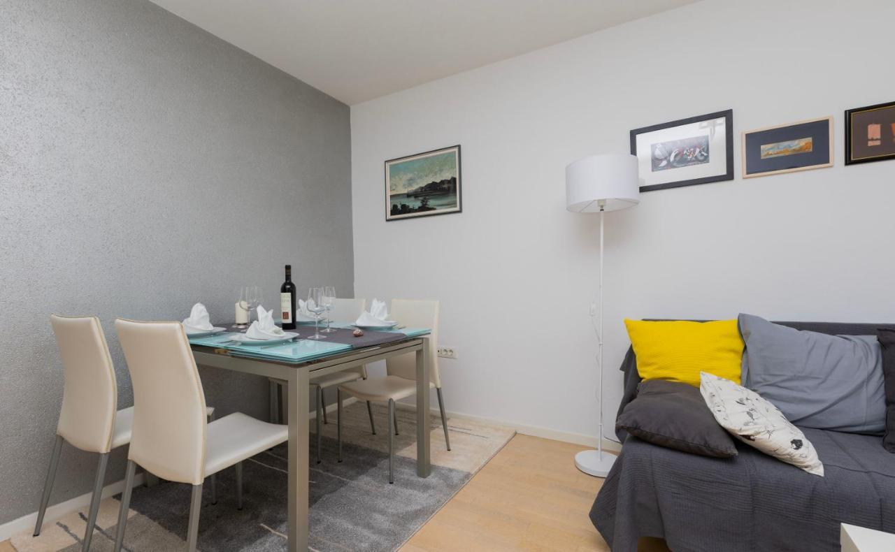 Apartment Saluti Near Old Town With Sea View&parking