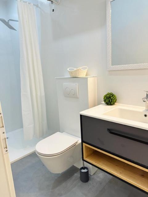Lana 1 Guest house
