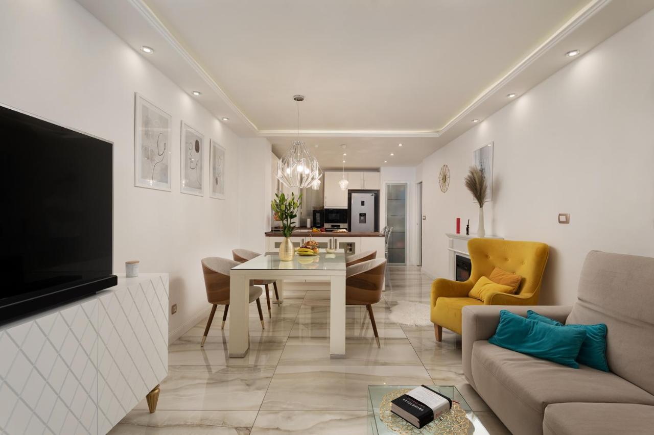Luxury Oasis - Free Parking In Garage * Split
