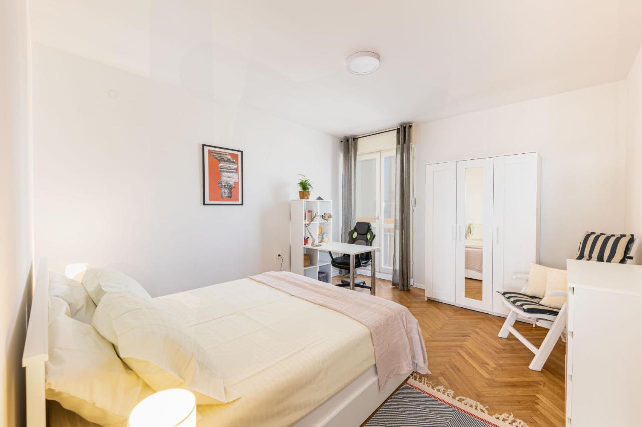 Apartamento Tranquil Retreat W/ Balcony Sea View & Workspace Split