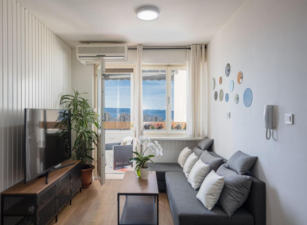 Tranquil Retreat W/ Balcony Sea View & Workspace Apartamento *