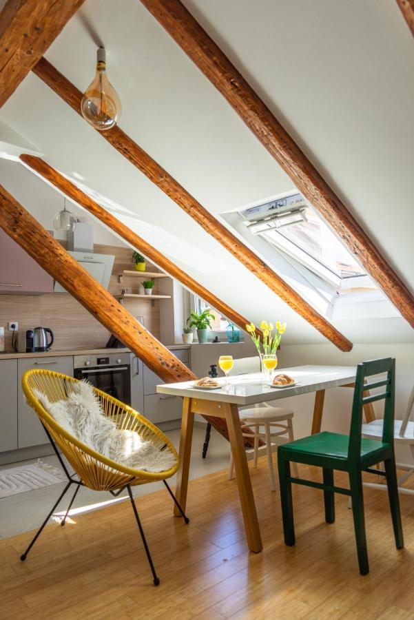 Apartment Cool Attic W Gallery In The Heart Of Split