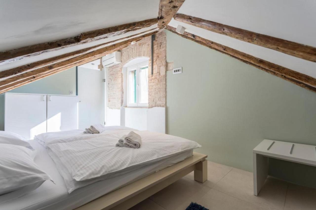 Apartment Ria In Diocletian Palace