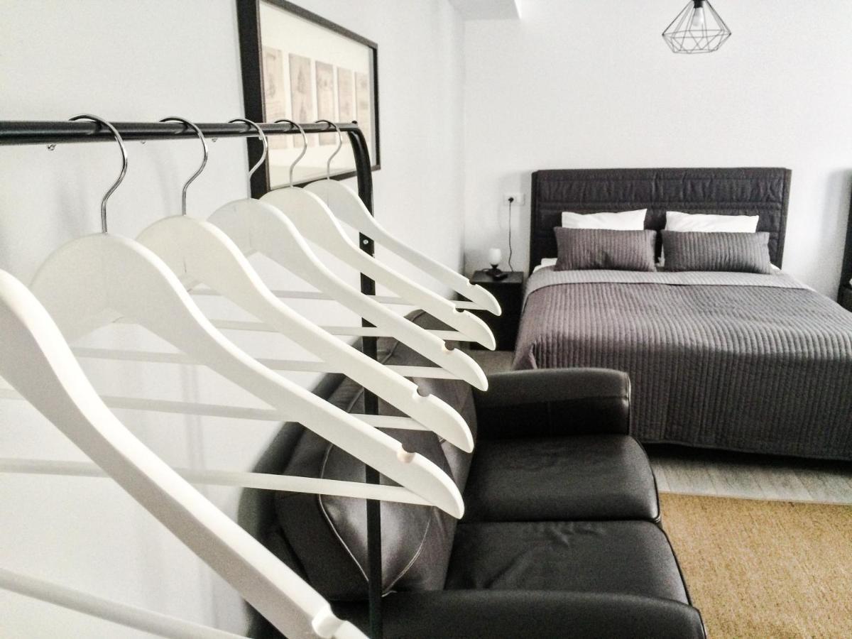 Nav Apartment