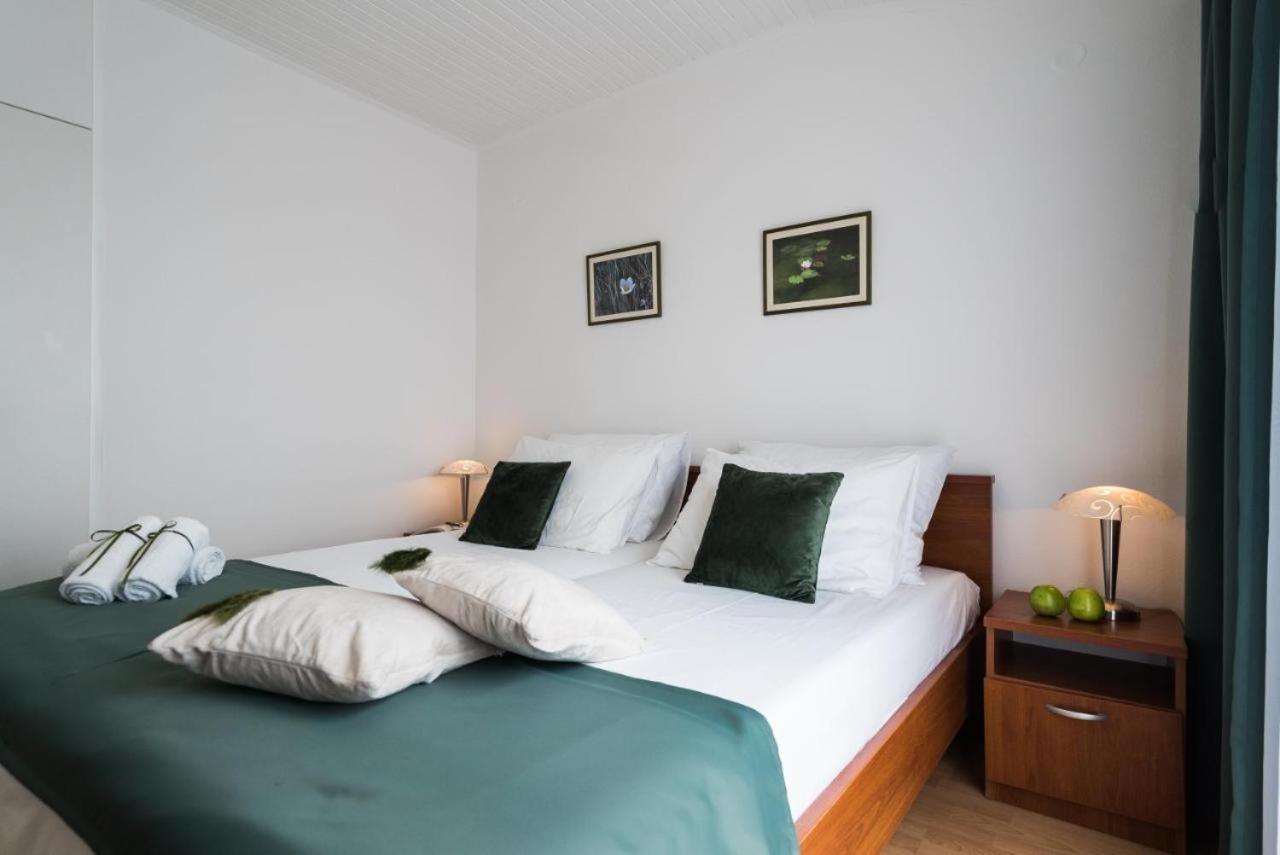 Guest house Lana 1 *