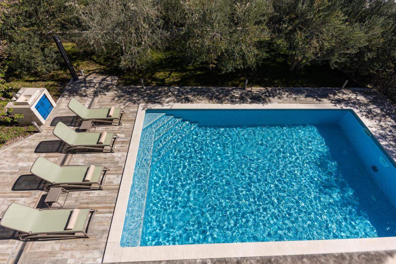 The Olive Poolhouse Apartamento Split