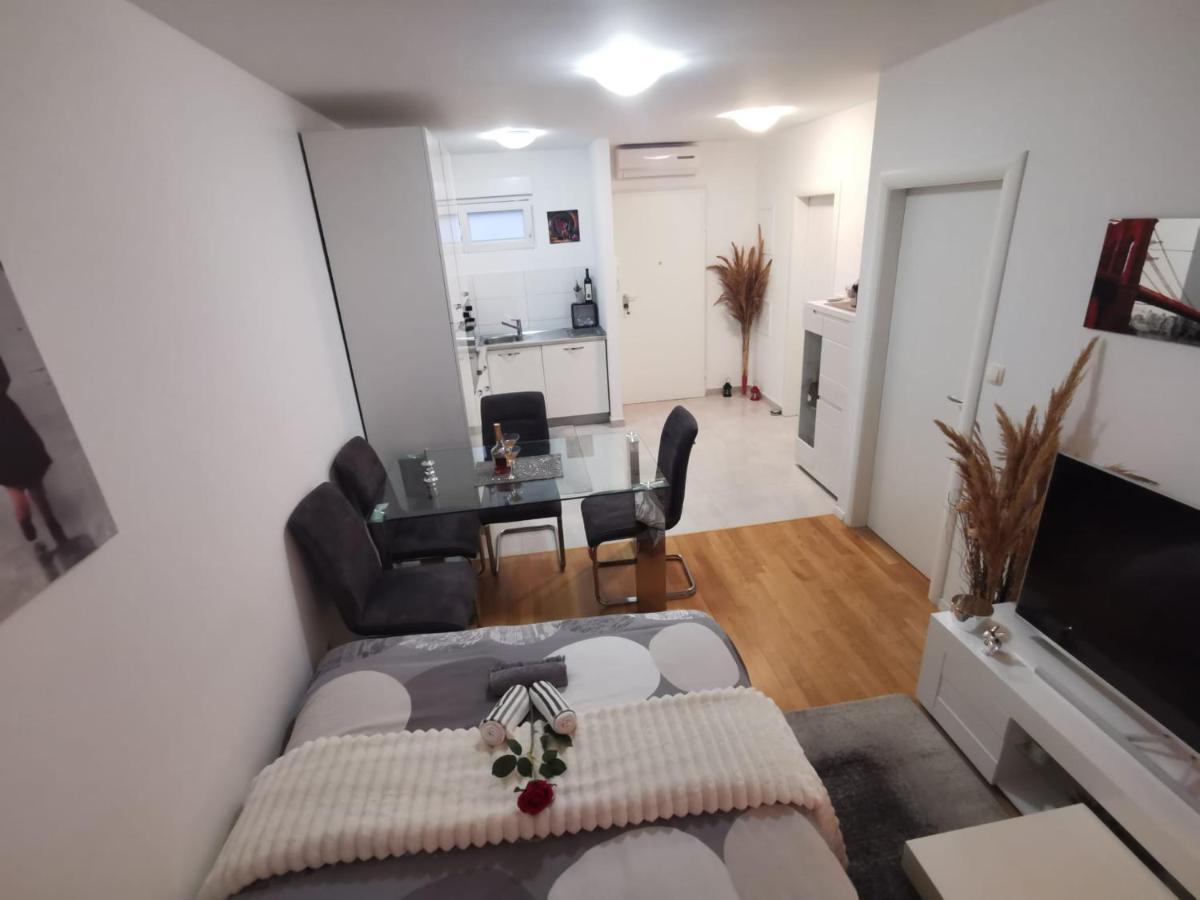 Leon Apartman *