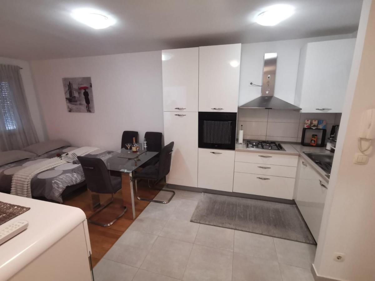 Apartman Leon *