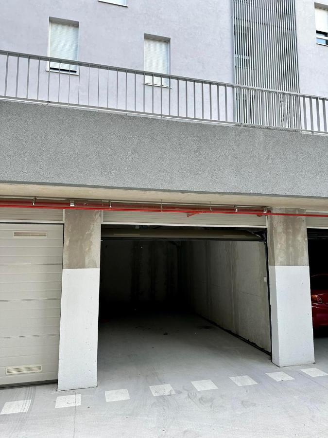 Sono - App With Garage&elevator Apartman *