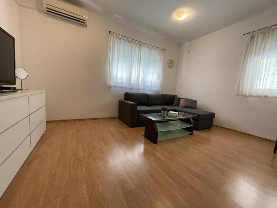 Lukica Apartment