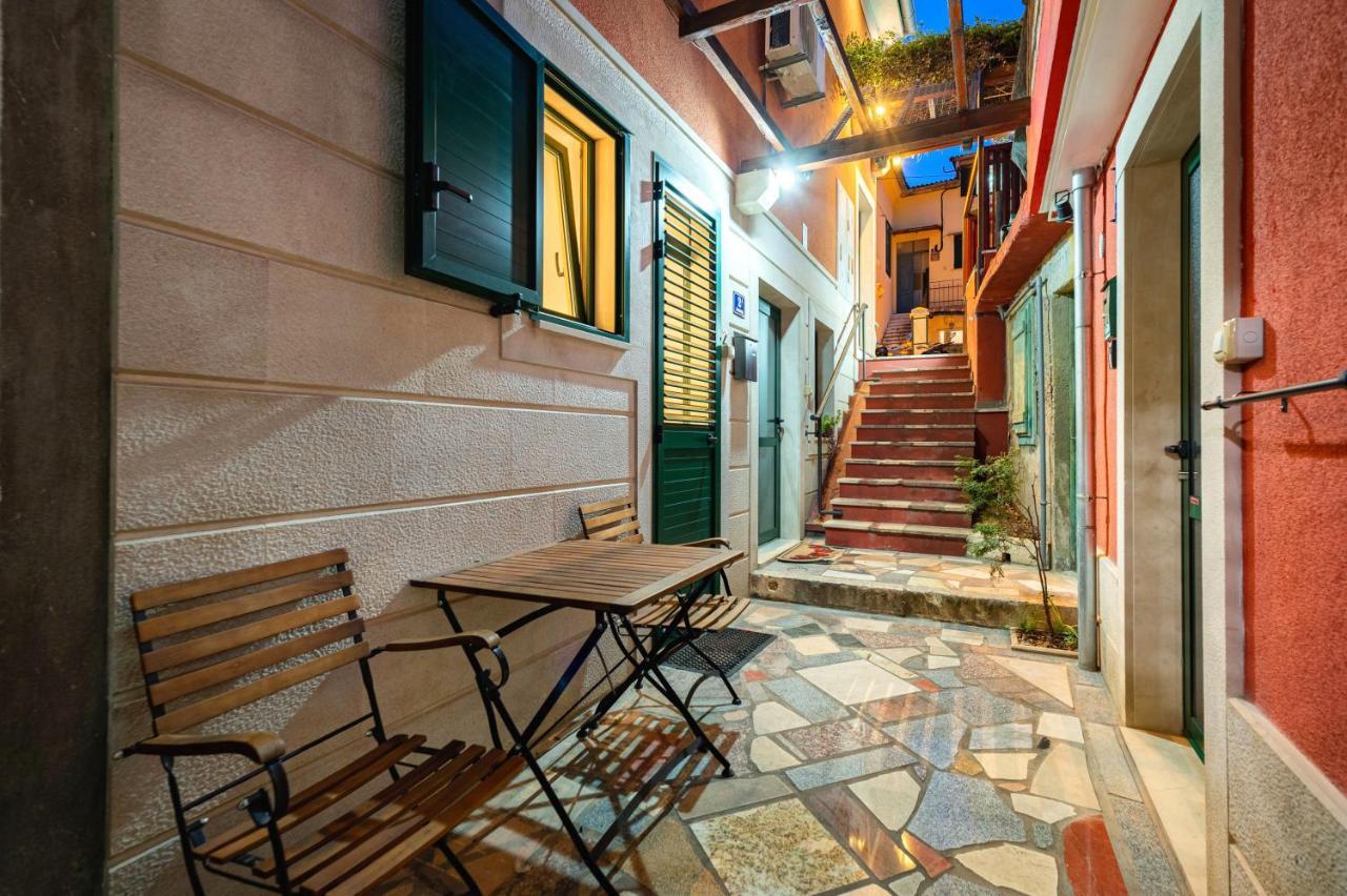 Urbi Et Orbi 2 Apartman *