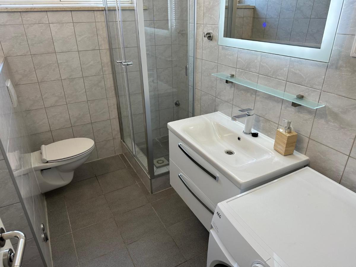 Apartment Iris Oasis Split