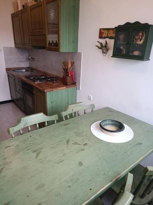 Tinel Apartment Split