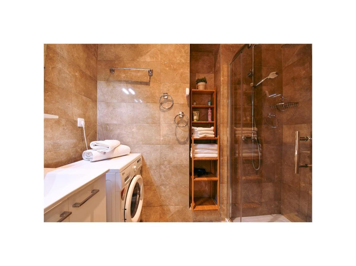 Apartment Neptune 2 *
