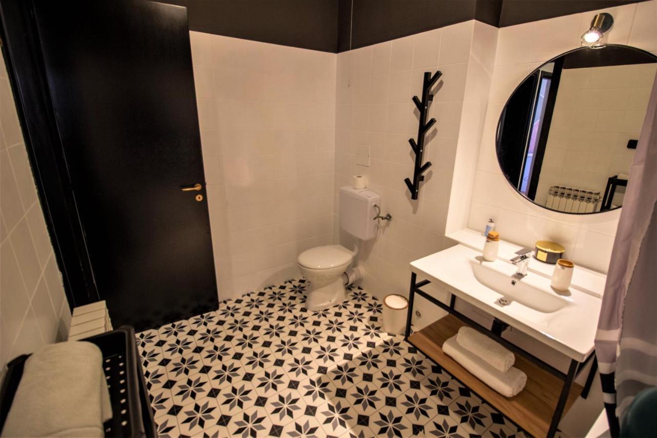 Modern Oasis Private Parking Apartment Split