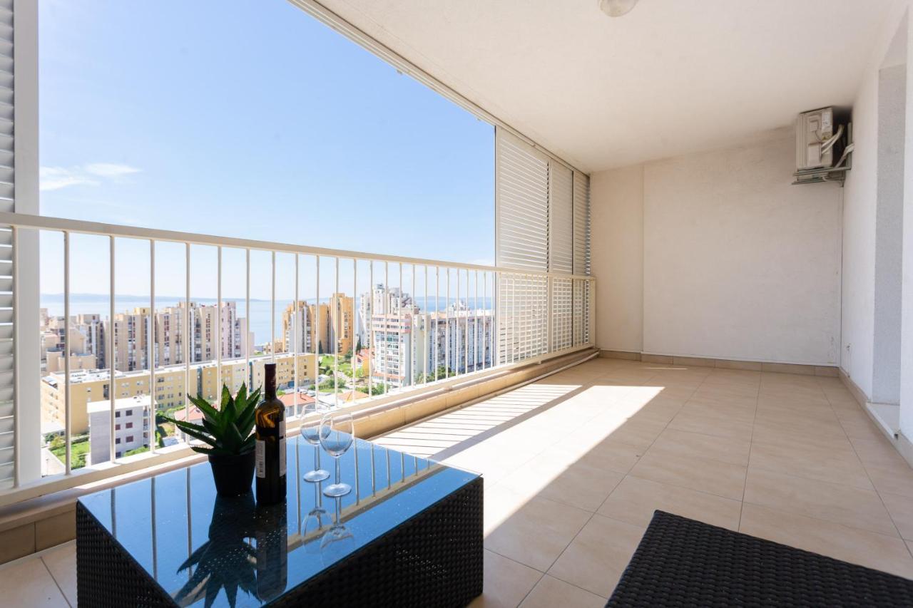 La Vista Apartment Split