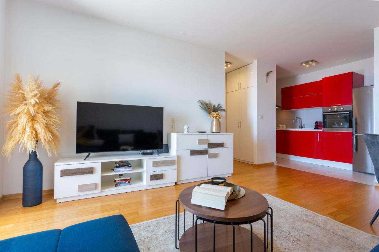 La Vista Apartment