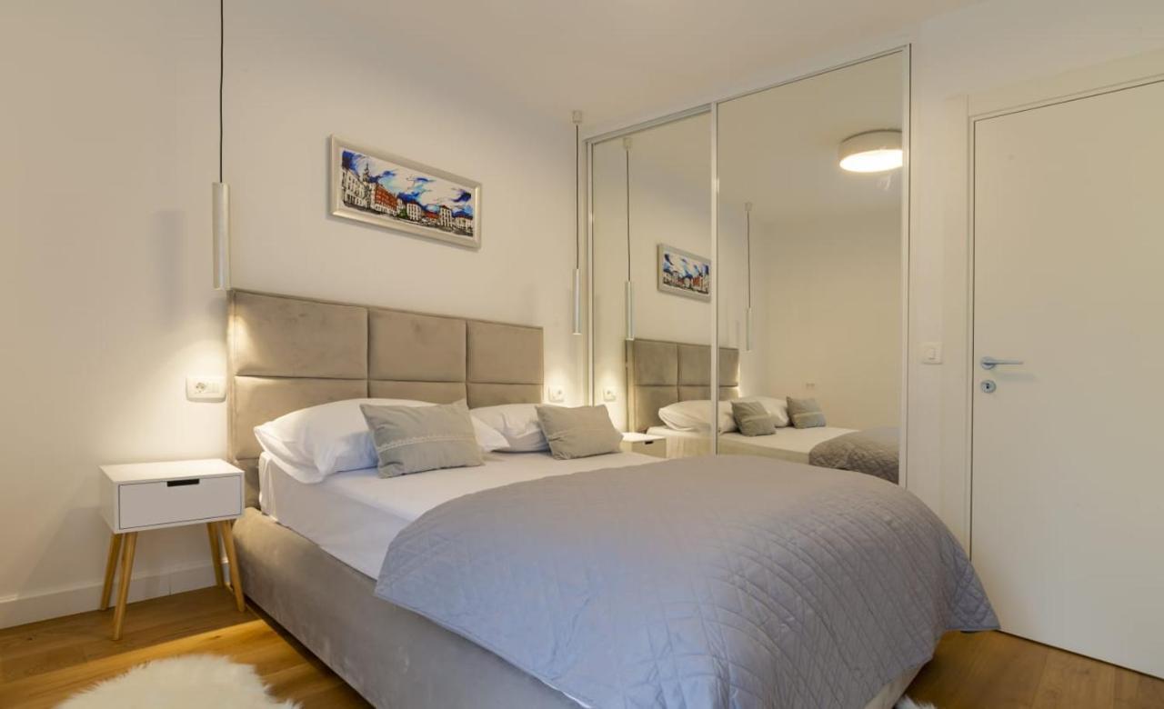 Luxury Lionessa *