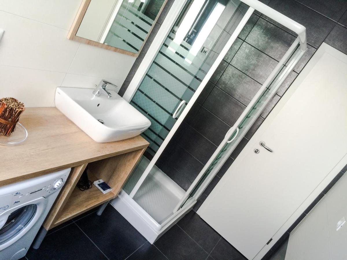 Nav Apartment *