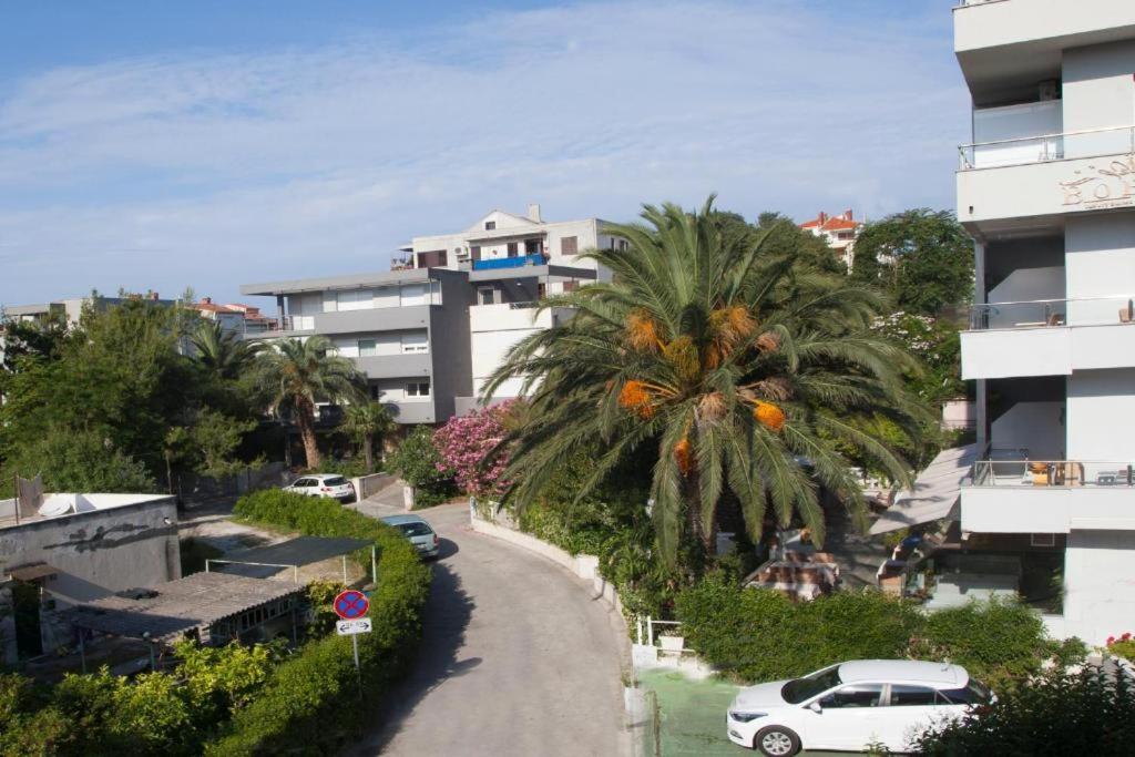 Lana 1 Guest house