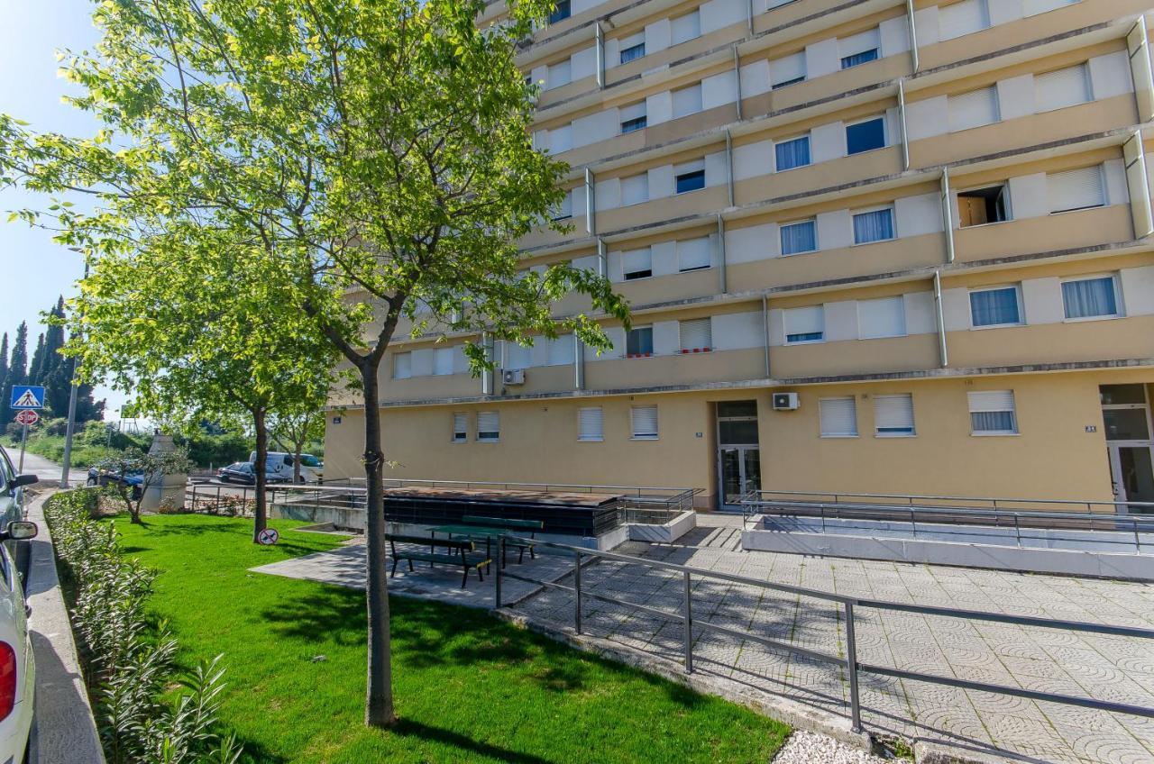Apartman Spacious Smile With Terrace And Secure Garage Split