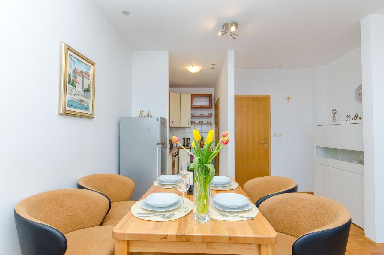 Spacious Smile With Terrace And Secure Garage