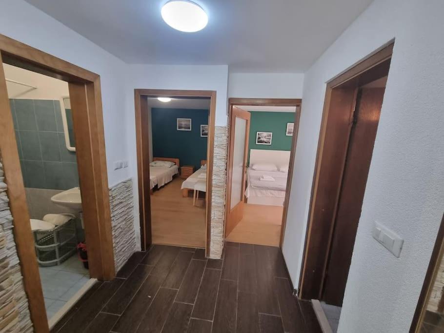 Evala Apartman *