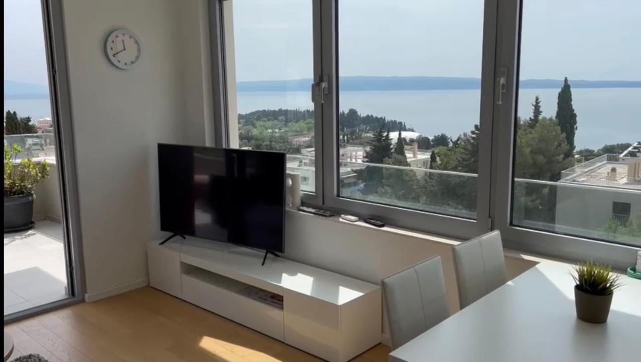Splendid View Split