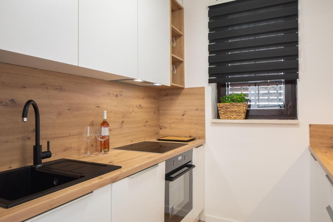 Lemon Tree Luxury, Free Parking Appartement