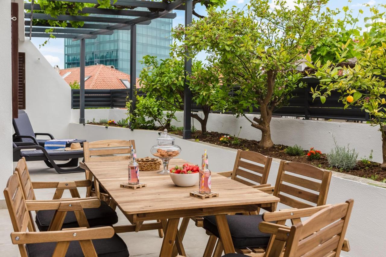 Lemon Tree Luxury, Free Parking Appartement
