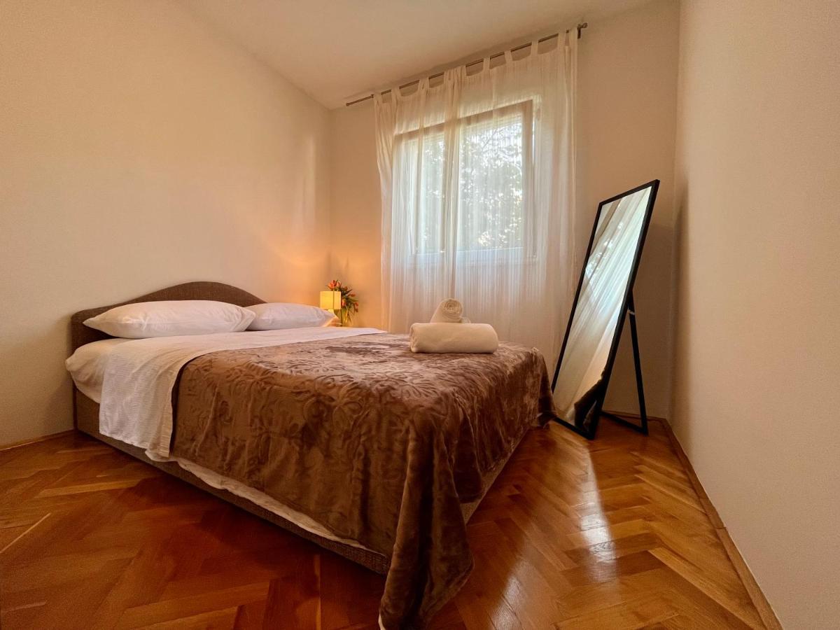 Place Apartman
