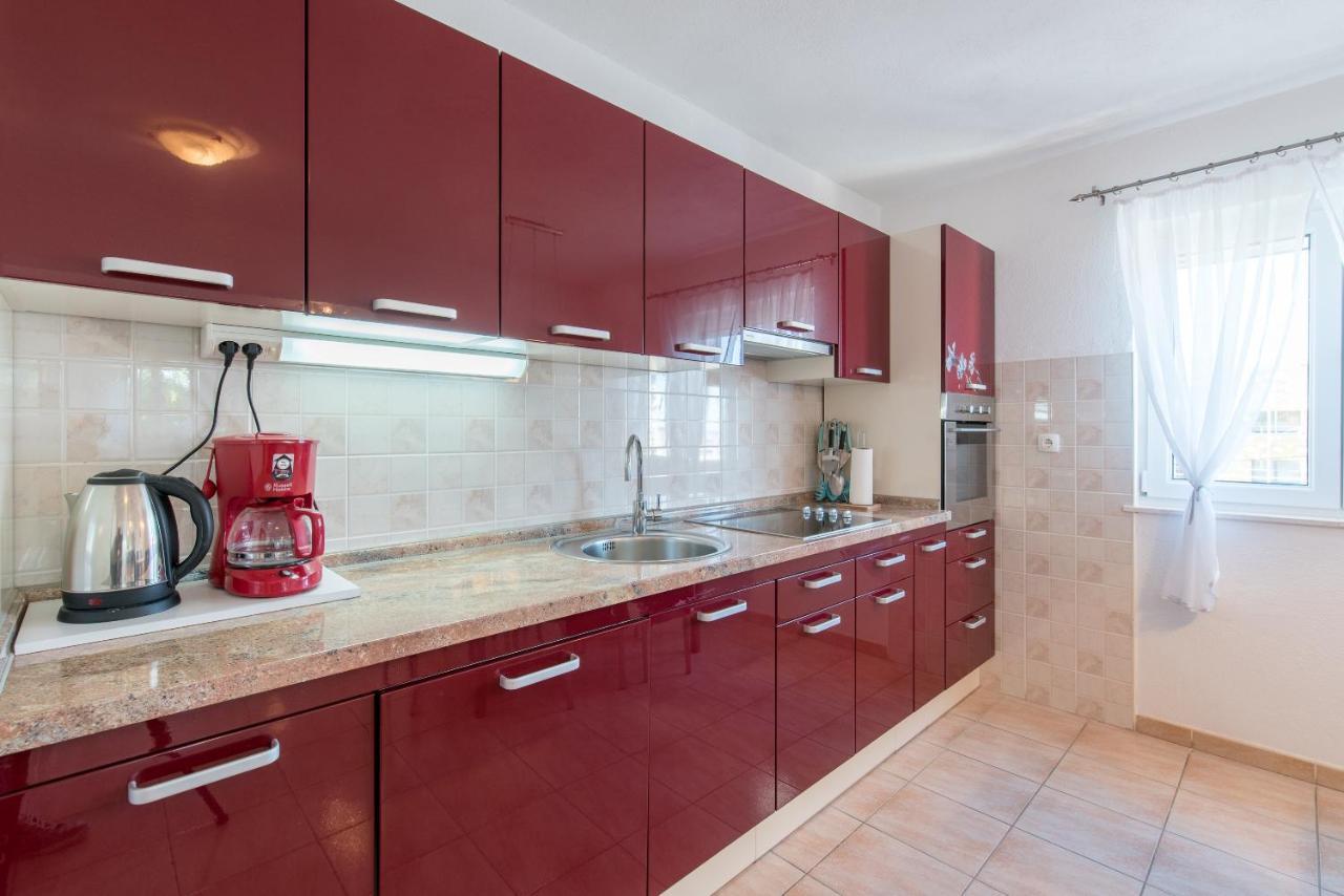 Gorana Apartamento