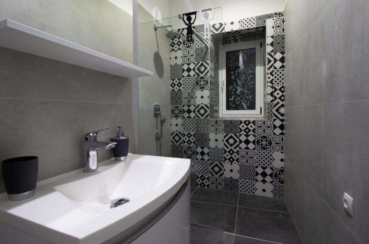 Urban Getaway Apartment *