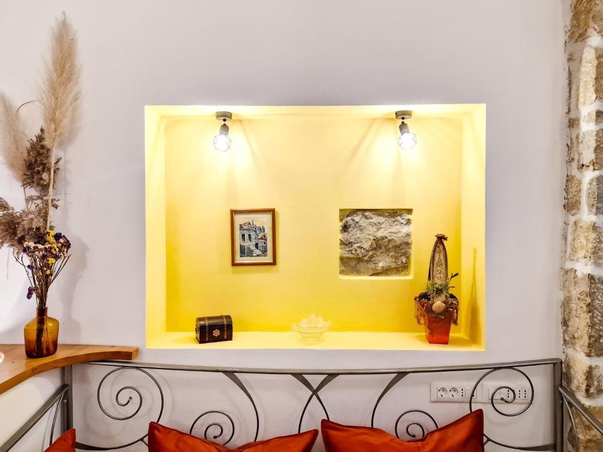 Jackie's Little Stone House Apartman