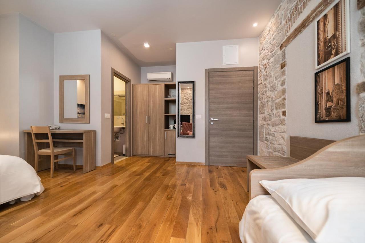 Tifani Luxury 2 Apartment