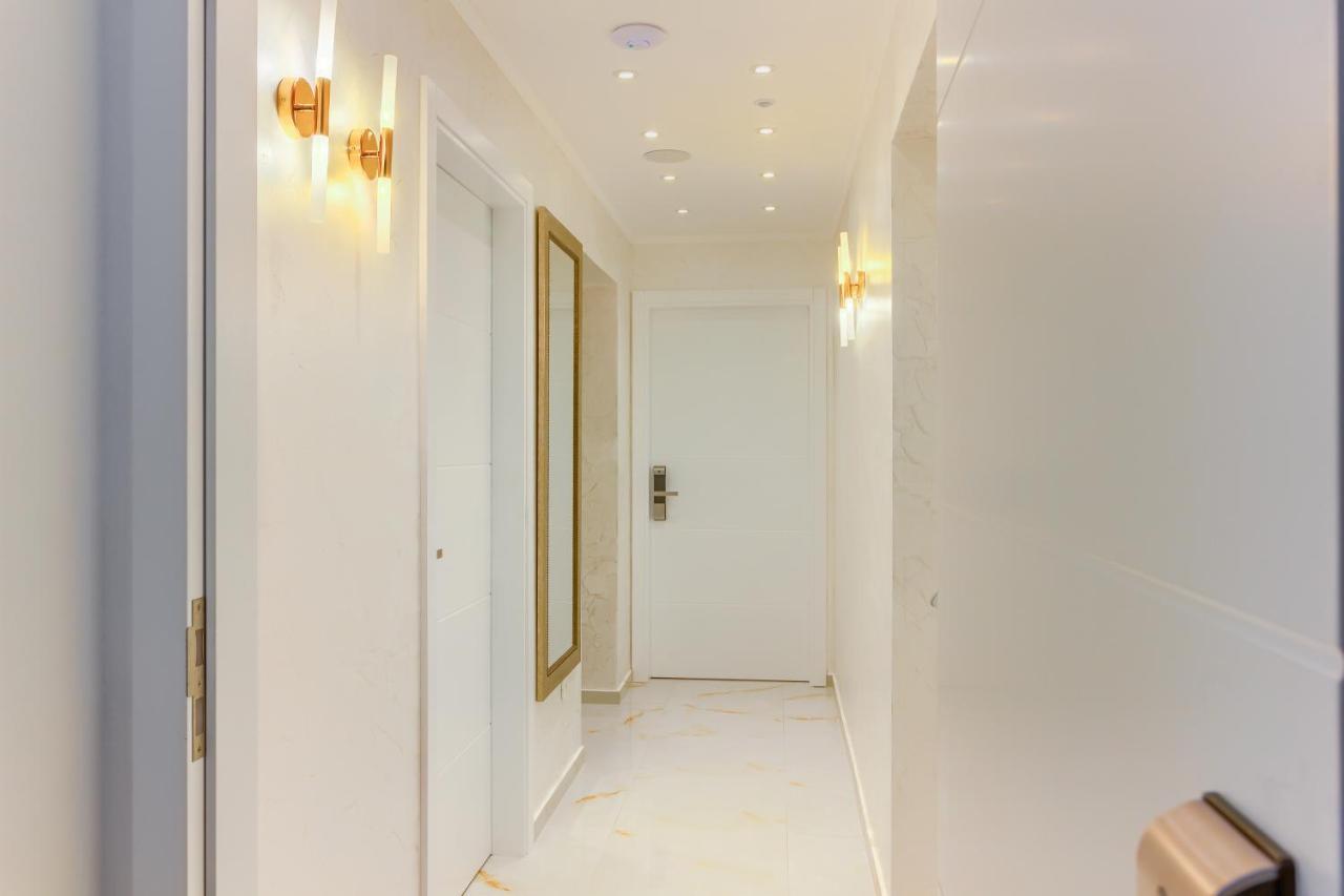 Irini Luxury Split
