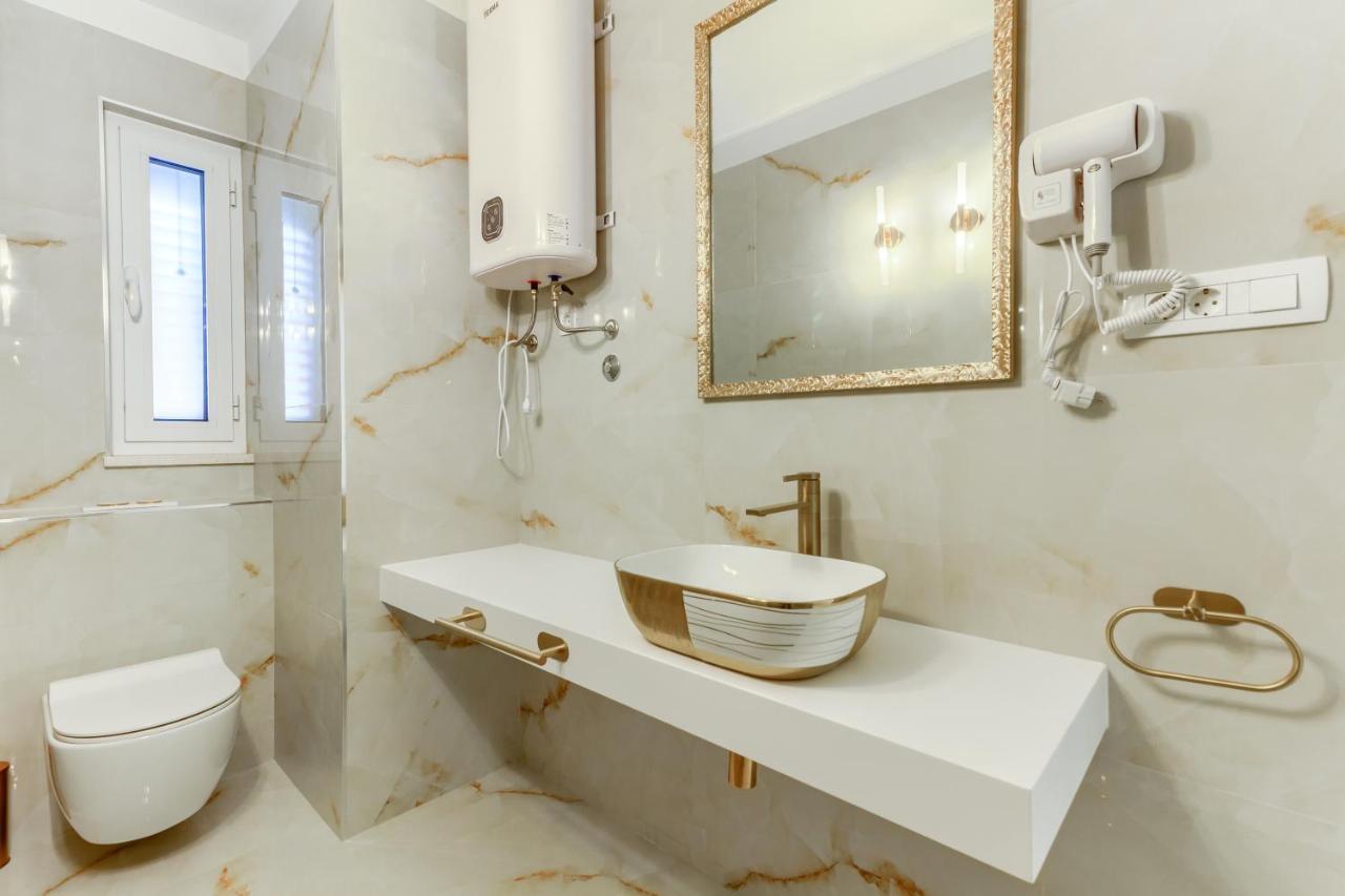Irini Luxury Split