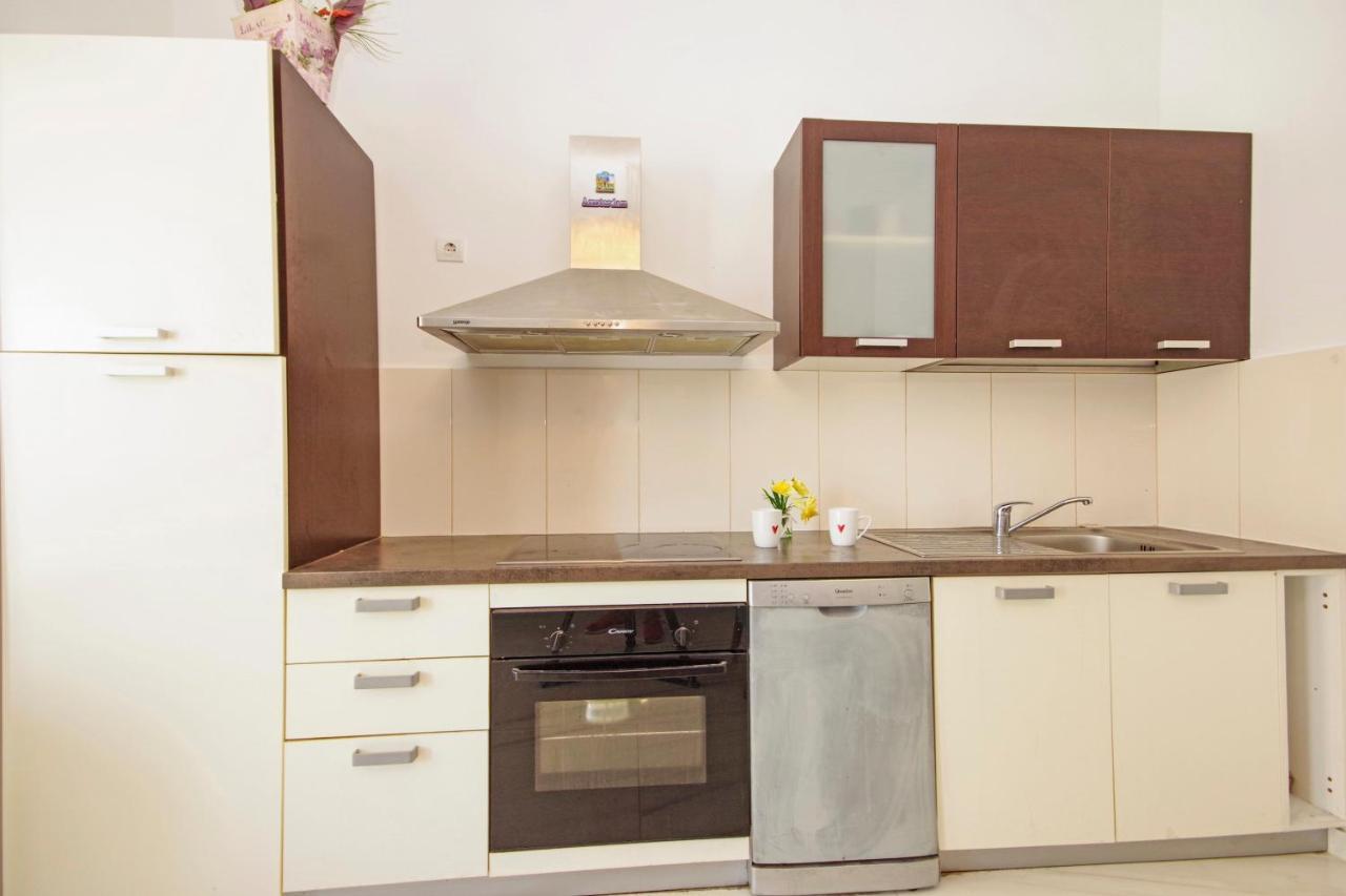 House Apartment Split