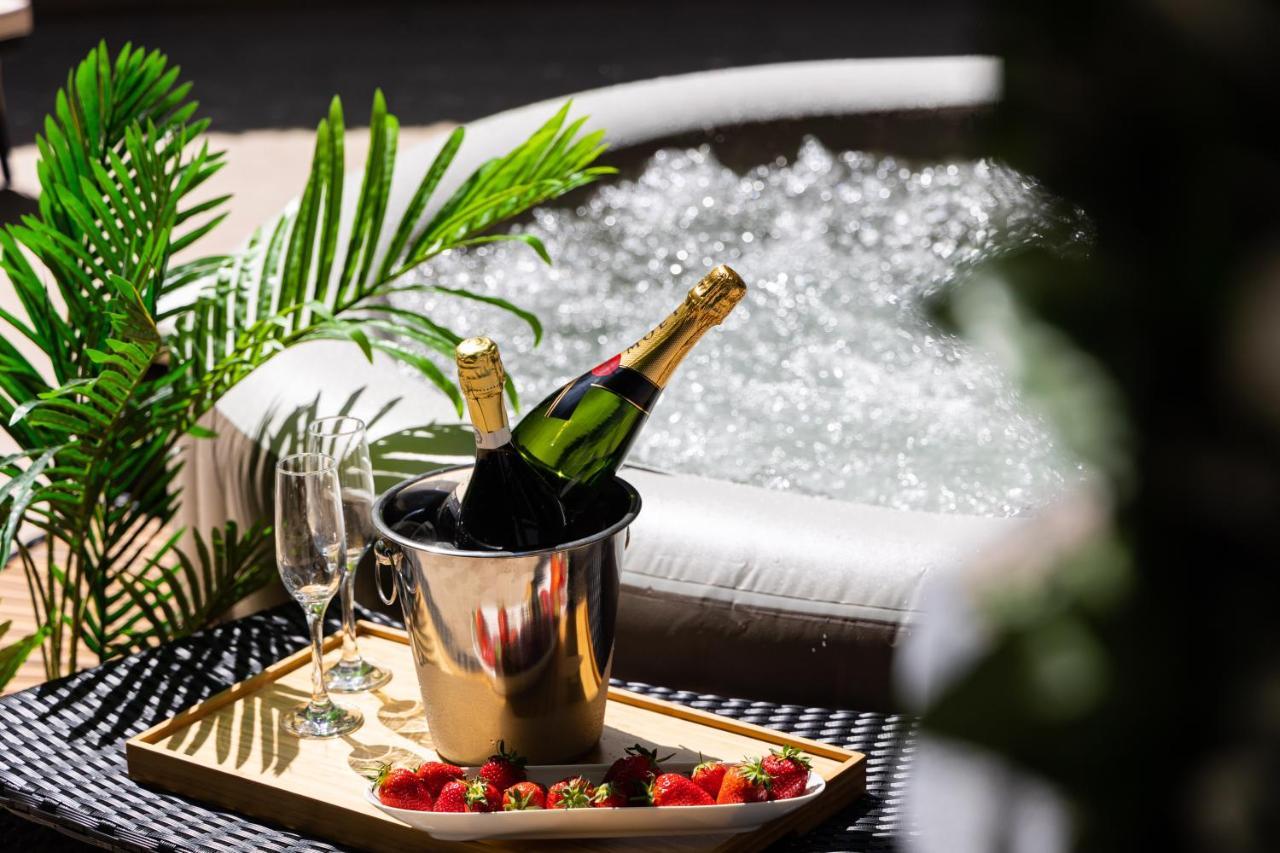 Apartment Oasis Luxury With Terrarce And Jacuzzi Split