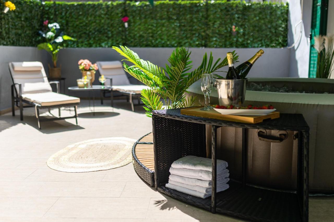Oasis Luxury With Terrarce And Jacuzzi Apartment *