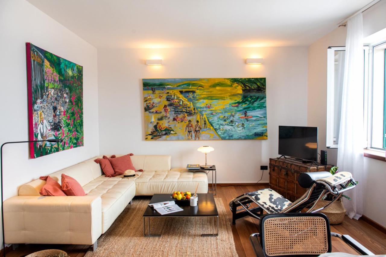 Airy Seafront 1920s Apartment
