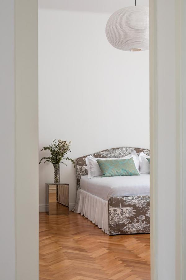 Apartment 22suitedreamer