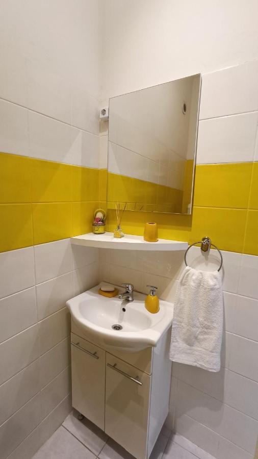 Diana Guest house