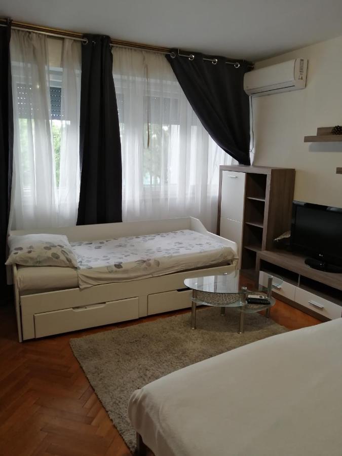Valeria Apartman