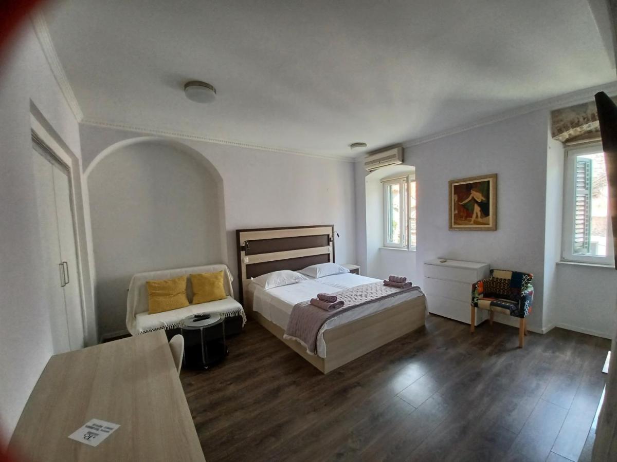 Casa de hóspedes Jr Luxury 4*