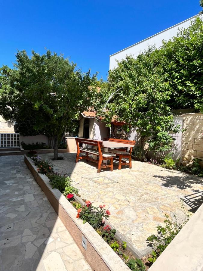 Blue With Shared Pool Apartment